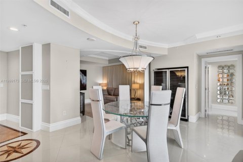 Condo in Pompano Beach, Florida, 3 bedrooms  № 2069483 - photo 6