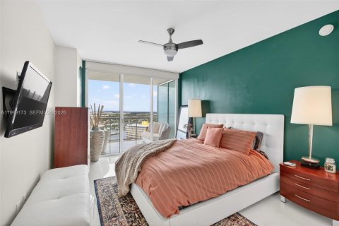 Condo in Pompano Beach, Florida, 3 bedrooms  № 2069483 - photo 29