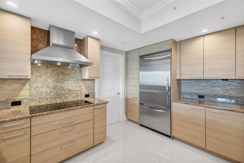 Condo in Pompano Beach, Florida, 3 bedrooms  № 2069483 - photo 18