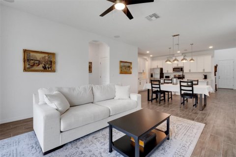 House in Lakeland, Florida 3 bedrooms, 195.28 sq.m. № 1780709 - photo 4