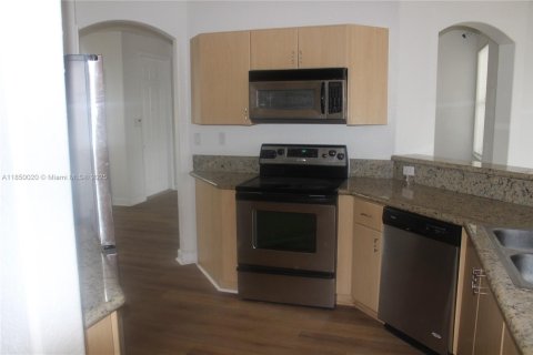 Adosado en venta en Doral, Florida, 4 dormitorios, 214.23 m2 № 2054962 - foto 7