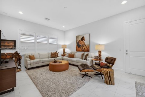 Casa en venta en Port St. Lucie, Florida, 3 dormitorios, 239.69 m2 № 2010281 - foto 25