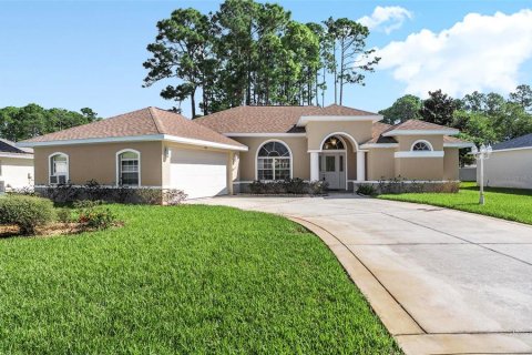 Villa ou maison à vendre à Palm Coast, Floride: 3 chambres, 191.84 m2 № 2416581 - photo 2