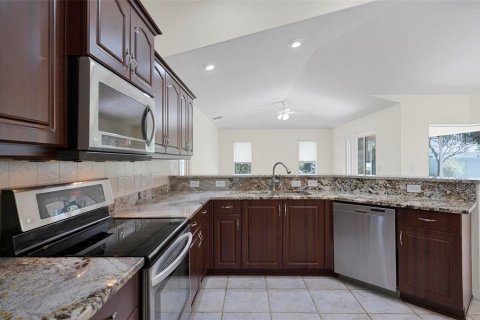 Villa ou maison à vendre à Palm Coast, Floride: 3 chambres, 191.84 m2 № 2416581 - photo 17