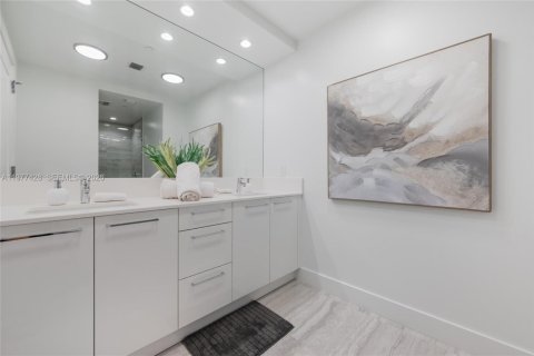 Condominio en venta en Fort Lauderdale, Florida, 2 dormitorios, 203.55 m2 № 2041110 - foto 21