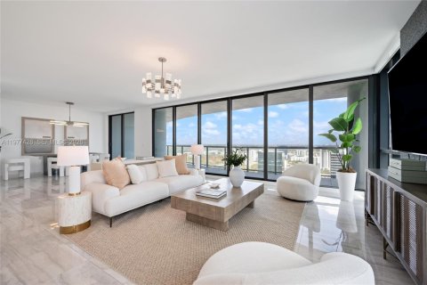 Condominio en venta en Fort Lauderdale, Florida, 2 dormitorios, 203.55 m2 № 2041110 - foto 2