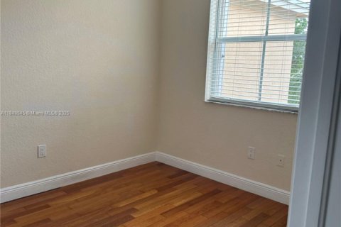 Touwnhouse à louer à Miami, Floride: 3 chambres, 148.83 m2 № 1850738 - photo 14