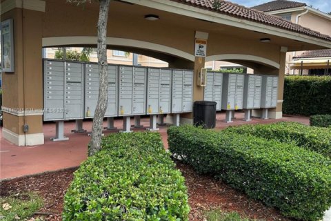 Touwnhouse à louer à Miami, Floride: 3 chambres, 148.83 m2 № 1850738 - photo 25