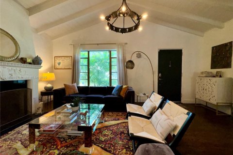 Casa en venta en Miami, Florida, 3 dormitorios № 1811477 - foto 25