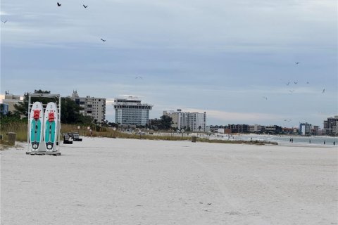 Copropriété à vendre à Saint Pete Beach, Floride: 2 chambres, 72.46 m2 № 2395591 - photo 7