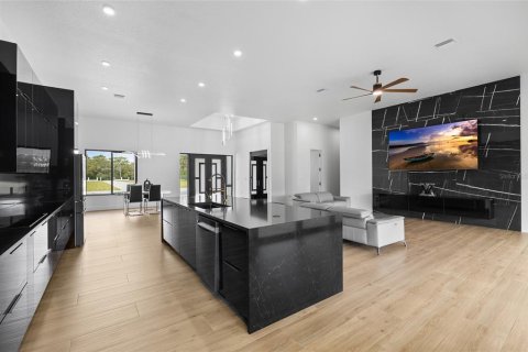 House in Spring Hill, Florida 3 bedrooms, 251.21 sq.m. № 1879503 - photo 23