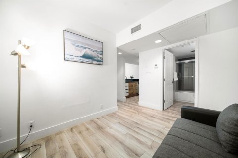 Купить кондоминиум в Майами-Бич, Флорида 4 комнаты, 52.95м2, № 2183058 - фото 13