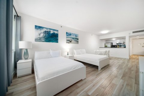 Купить кондоминиум в Майами-Бич, Флорида 4 комнаты, 52.95м2, № 2183058 - фото 3