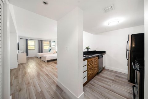 Купить кондоминиум в Майами-Бич, Флорида 4 комнаты, 52.95м2, № 2183058 - фото 12
