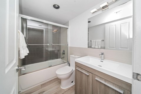 Купить кондоминиум в Майами-Бич, Флорида 4 комнаты, 52.95м2, № 2183058 - фото 15