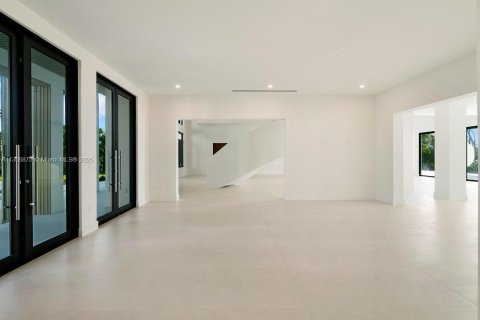 House in Marathon, Florida 9 bedrooms, 1743.13 sq.m. № 1811146 - photo 22