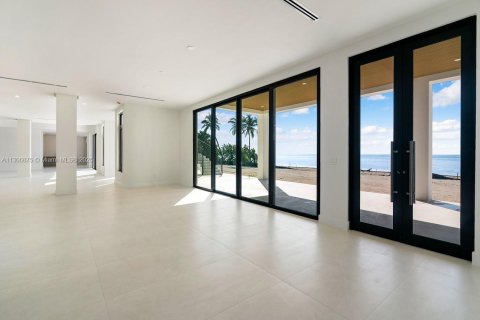 House in Marathon, Florida 9 bedrooms, 1743.13 sq.m. № 1811146 - photo 21