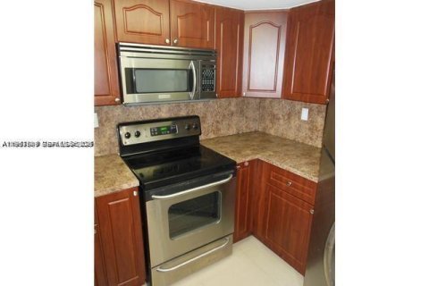 Condo in Miami, Florida, 2 bedrooms № 2081416