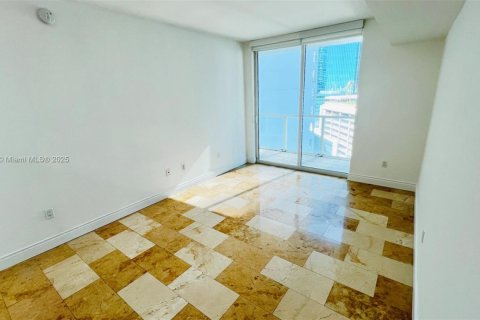 Condo in Miami, Florida, 1 bedroom  № 1932342 - photo 3