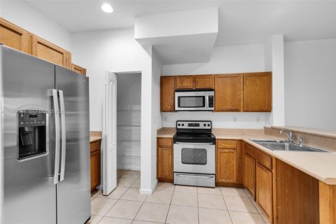 Copropriété à vendre à Miami Gardens, Floride: 3 chambres, 131.83 m2 № 2010990 - photo 13