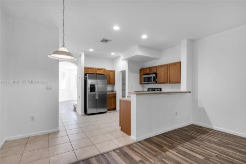 Copropriété à vendre à Miami Gardens, Floride: 3 chambres, 131.83 m2 № 2010990 - photo 11