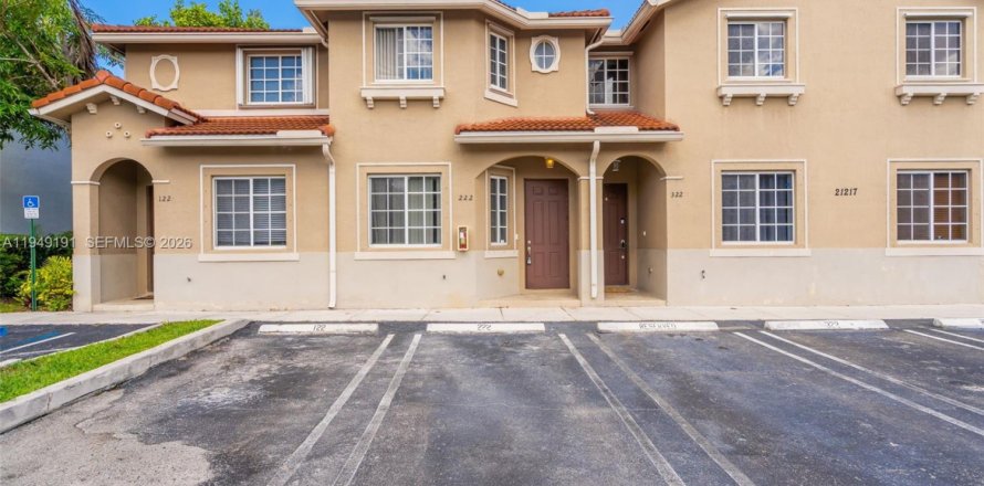 Condo à Miami Gardens, Floride, 3 chambres  № 2010990