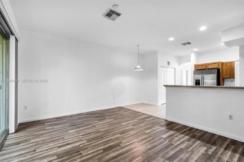 Copropriété à vendre à Miami Gardens, Floride: 3 chambres, 131.83 m2 № 2010990 - photo 8