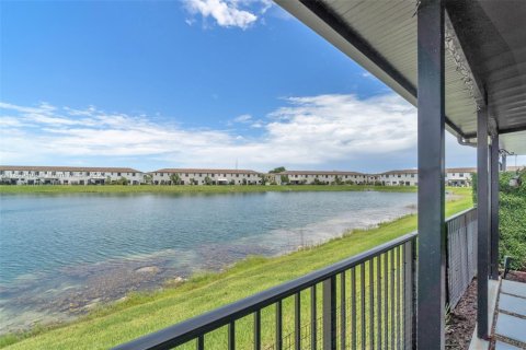Townhouse in Miami, Florida 3 bedrooms, 127.65 sq.m. № 1806062 - photo 27