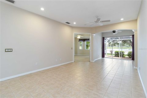 House in North Port, Florida 2 bedrooms, 136.75 sq.m. № 1883047 - photo 5