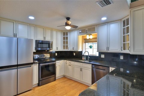 Villa ou maison à vendre à Palm Coast, Floride: 3 chambres, 198.63 m2 № 2135066 - photo 19