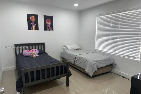 Купить кондоминиум в Майами, Флорида 2 спальни, 90.95м2, № 2062074 - фото 2