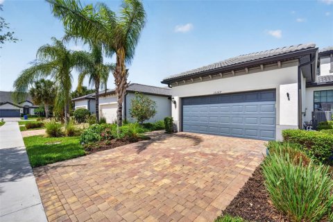 Villa ou maison à vendre à Sarasota, Floride: 2 chambres, 143.81 m2 № 2416953 - photo 6