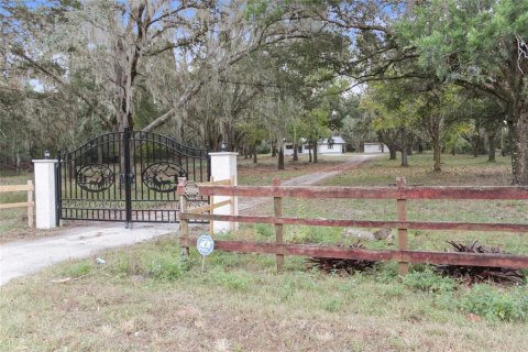 Villa ou maison à louer à Ocklawaha, Floride: 3 chambres, 180.88 m2 № 1854042 - photo 22