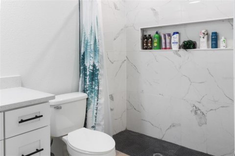 Villa ou maison à louer à Ocklawaha, Floride: 3 chambres, 180.88 m2 № 1854042 - photo 12