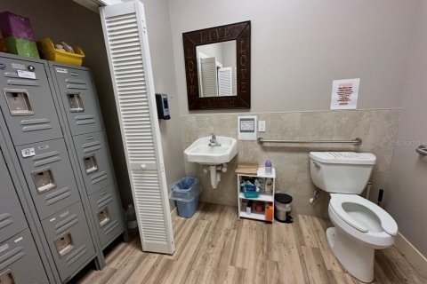 Commercial property in Ormond Beach, Florida 195.09 sq.m. № 2205342 - photo 23