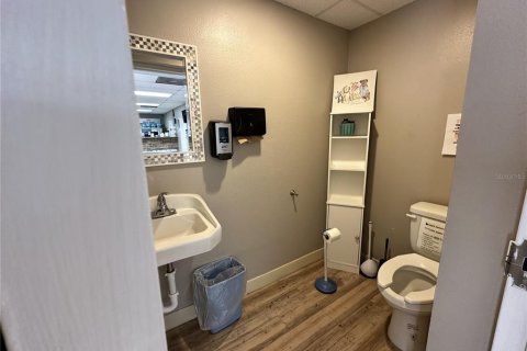 Commercial property in Ormond Beach, Florida 195.09 sq.m. № 2205342 - photo 8