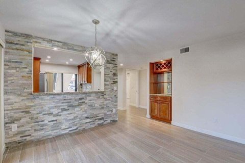 Copropriété à louer à Boca Raton, Floride: 2 chambres, 111.48 m2 № 2247049 - photo 13