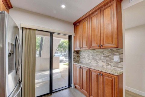 Copropriété à louer à Boca Raton, Floride: 2 chambres, 111.48 m2 № 2247049 - photo 8
