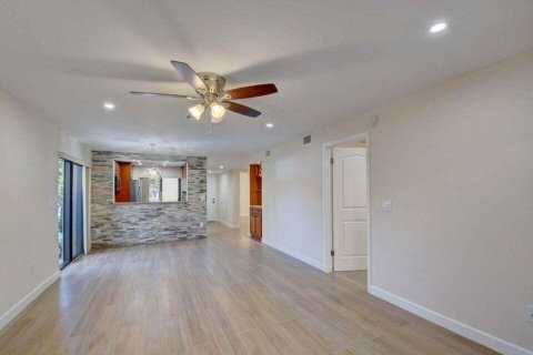 Copropriété à louer à Boca Raton, Floride: 2 chambres, 111.48 m2 № 2247049 - photo 15