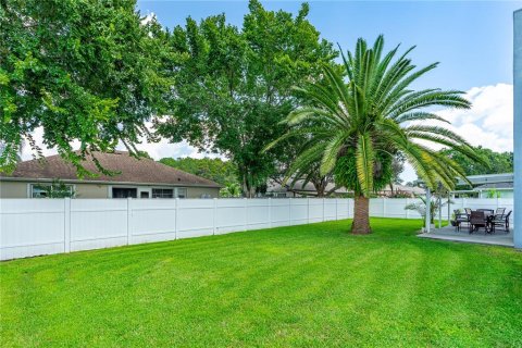 House in Port Orange, Florida 4 bedrooms, 192.49 sq.m. № 1916211 - photo 5