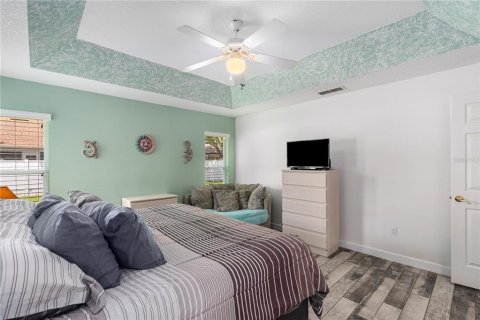House in Port Orange, Florida 4 bedrooms, 192.49 sq.m. № 1916211 - photo 23