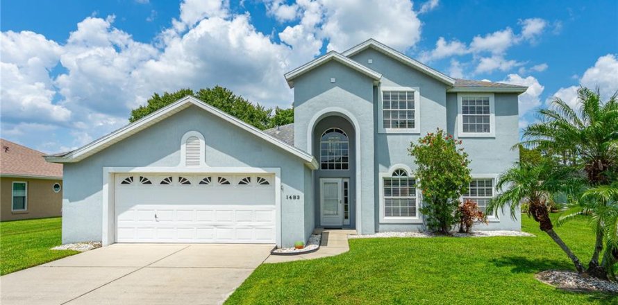 House in Port Orange, Florida 4 bedrooms, 192.49 sq.m. № 1916211
