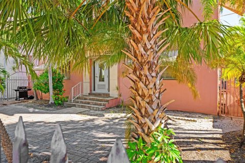 Hotel en venta en Miami Beach, Florida № 2001704 - foto 2