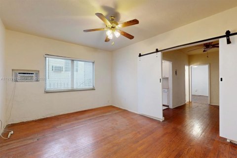 Hotel en venta en Miami Beach, Florida № 2001704 - foto 17