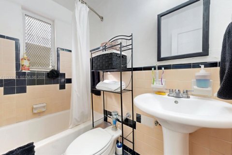 Hotel en venta en Miami Beach, Florida № 2001704 - foto 18