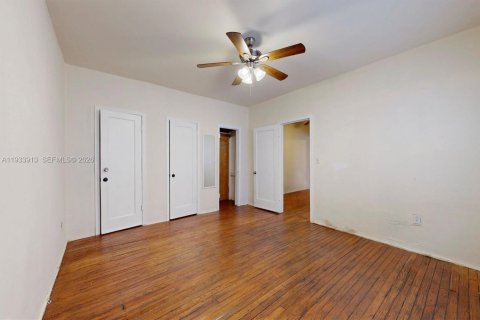 Hotel en venta en Miami Beach, Florida № 2001704 - foto 22