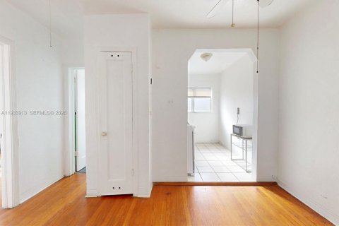 Hotel en venta en Miami Beach, Florida № 2001704 - foto 16