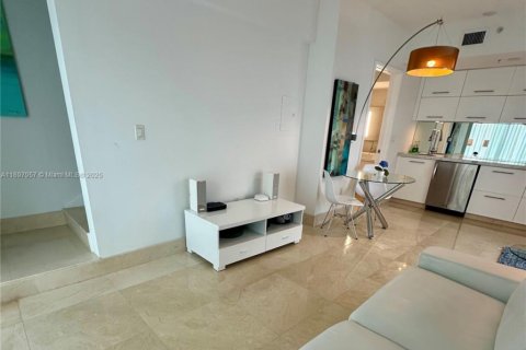 Condo in Sunny Isles Beach, Florida, 4 bedrooms  № 1949686 - photo 14