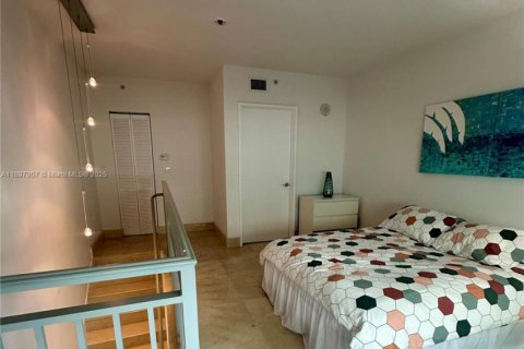Condo in Sunny Isles Beach, Florida, 4 bedrooms  № 1949686 - photo 19