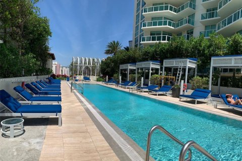 Condo in Sunny Isles Beach, Florida, 4 bedrooms  № 1949686 - photo 10